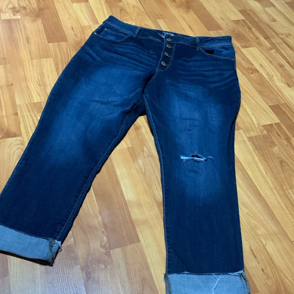 Time and Tru 18 High Rise Skinny New